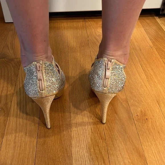 YOUR party shoes high heel with, rhinestones zip up backs size 8.5 . - Picture 6 of 10